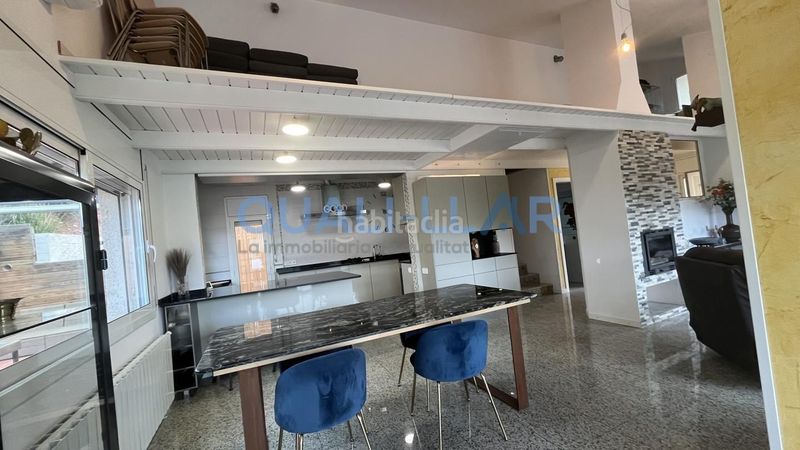 Foto cfbd203b-8b0b-41ad-a88c-75410bc0d9e1. Casa amb calefacció aparcament piscina a Corbera de Llobregat