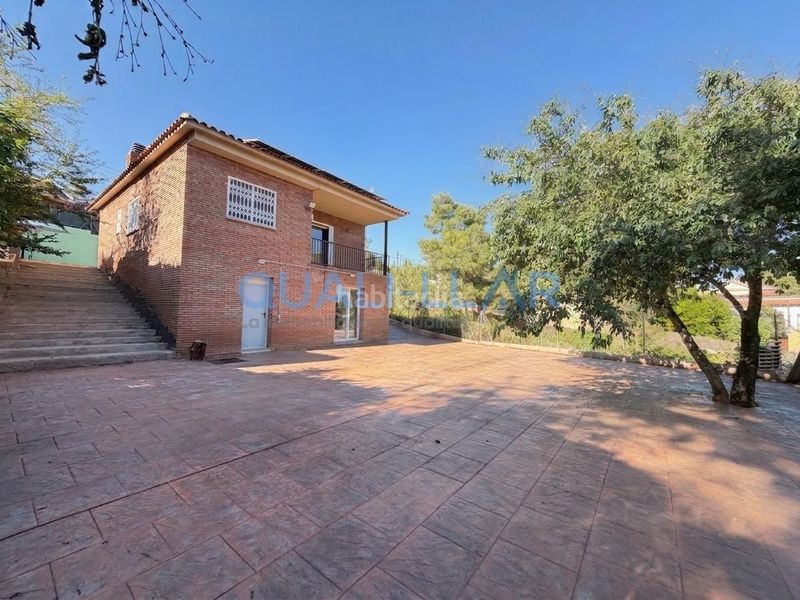 Foto 4e626fc1-abba-4106-8421-174c2dc89b32. Casa amb calefacció a Corbera de Llobregat