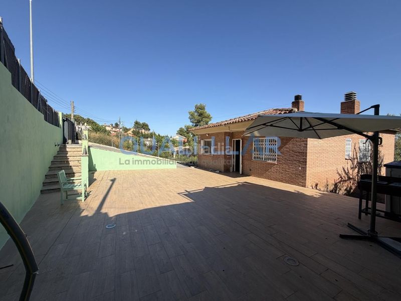 Foto 9223eaa6-edad-4d57-9f3b-9fa41a4b9961. Casa amb calefacció a Corbera de Llobregat