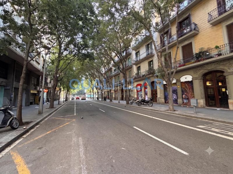 Foto 3c7c7491-a414-4e64-82e2-bfdb18ce8c46. Àtic amb calefacció a Sant Antoni Barcelona