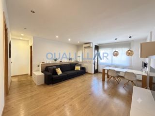 Pis  Calle de josep ricart. Piso en venta con balc�n y trastero
