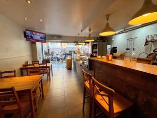 Umzug Geschäftsraum  Carrer dels almogàvers. Panadería degustación - cafetería en traspaso. licencia c1