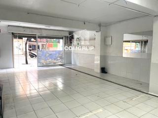 Lloguer Local Comercial a Trinitat Vella. Local en alquiler en la calle turó de la trinitat