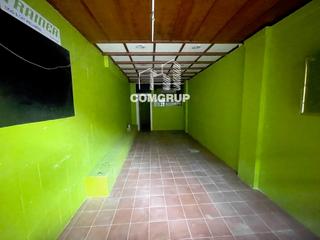 Business premise in La Guineueta. Local en venta en barcelona, c isard, 39. la guineueta