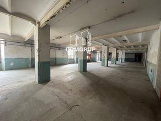 Miete Fabrikhalle in Gelida. Alquiler de nave industrial en gelida