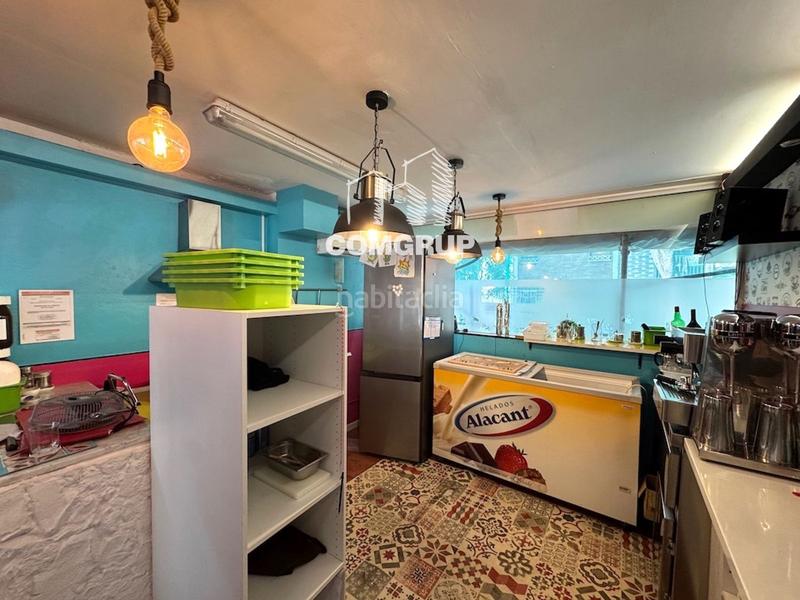 Foto 8584a0db-7763-4c49-a389-82e2a80758f3. Location local commercial dans Sant Ildefons Cornellà de Llobregat