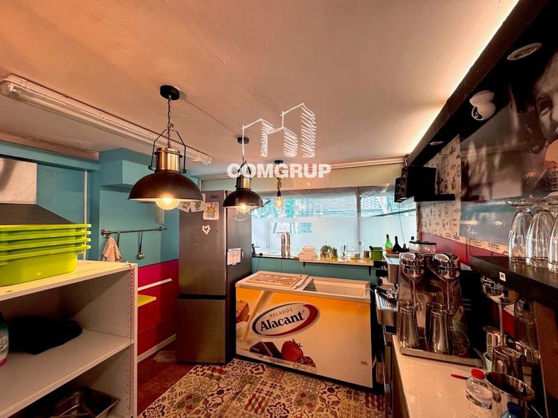 Foto b971c972-0c87-460b-8f87-059387791d20. Location local commercial dans Sant Ildefons Cornellà de Llobregat