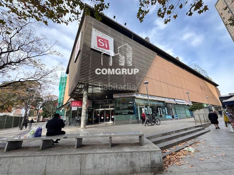Foto cf962265-6810-4b30-8e99-c27de5d9527a. Location local commercial dans Sant Ildefons Cornellà de Llobregat