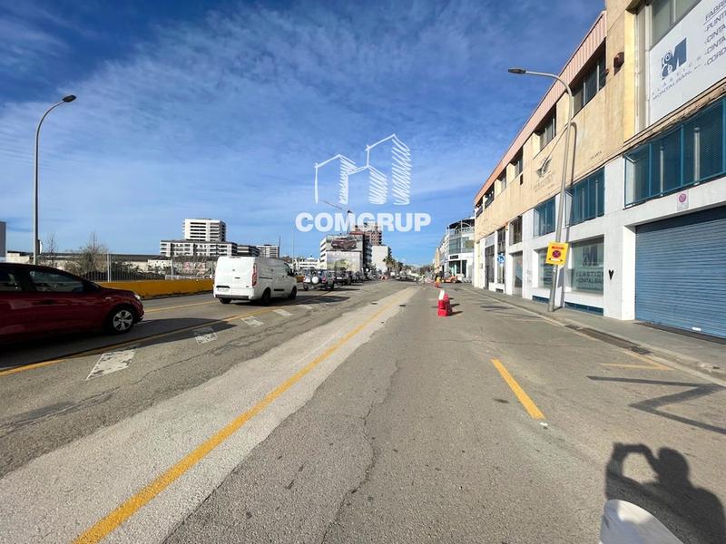 Foto 6754998f-8283-4558-80d6-896f271a024a. Rent business premise in Pla d'en Boet Mataró