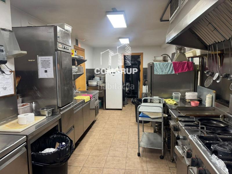 Foto e8f37912-4fa2-4a1d-9c65-99219f43cff7. Pas-de-porte local commercial dans La Vila Olímpica del Poblenou Barcelona