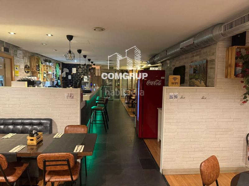 Foto 9e49dfed-f563-4f5a-8809-7703e784927b. Traspàs local comercial a La Vila Olímpica del Poblenou Barcelona