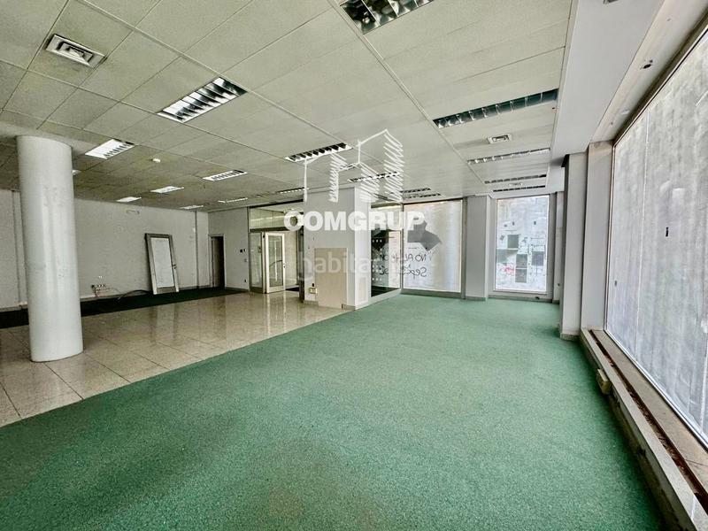 Foto 15241360-4d82-4db2-86c8-2e44b00e197b. Locale commerciale in avda onze de setembre 41 in Sabadell