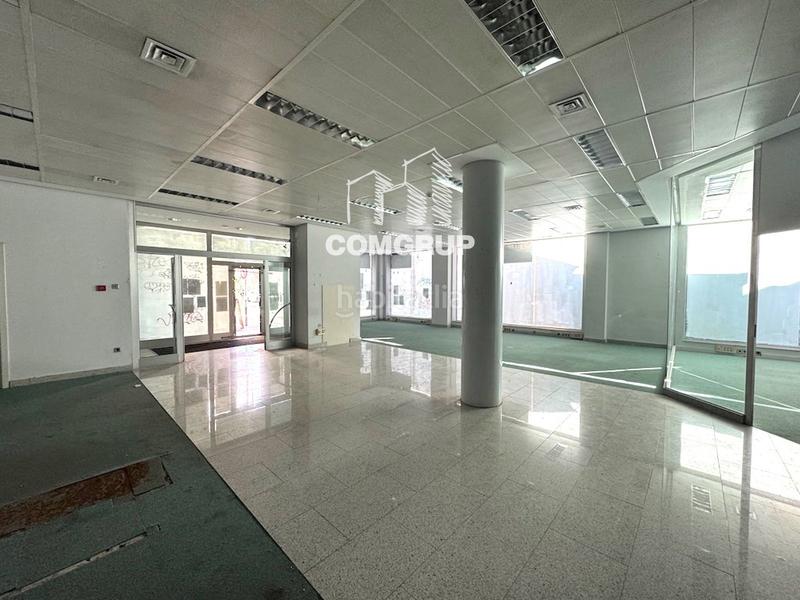 Foto b48a17b4-b0b9-4622-b603-5f77391e89fc. Locale commerciale in avda onze de setembre 41 in Sabadell