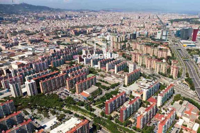 Foto 96e421c3-e519-4063-9a13-c20e839eb363. Traspàs local comercial a Bellvitge Hospitalet de Llobregat (L´)