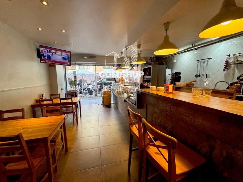 Foto b70d144d-b7aa-4a89-9a1d-09daebfd9ccc. Traspaso local comercial cafetería panadería degustación en traspaso, c almogávares en Barcelona