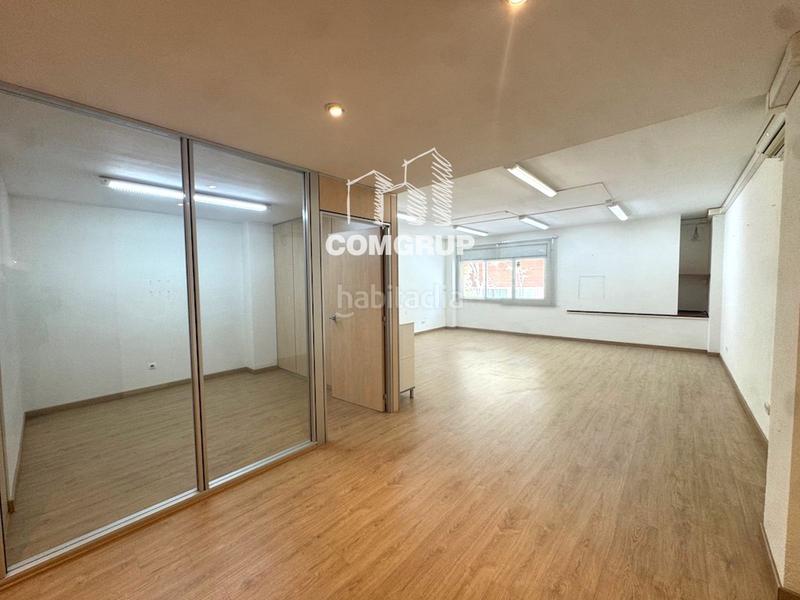 Foto 76133c46-ed7b-461a-a75d-7fd672ee0ec8. Location bureau avec chauffage dans Sagrada Família Barcelona