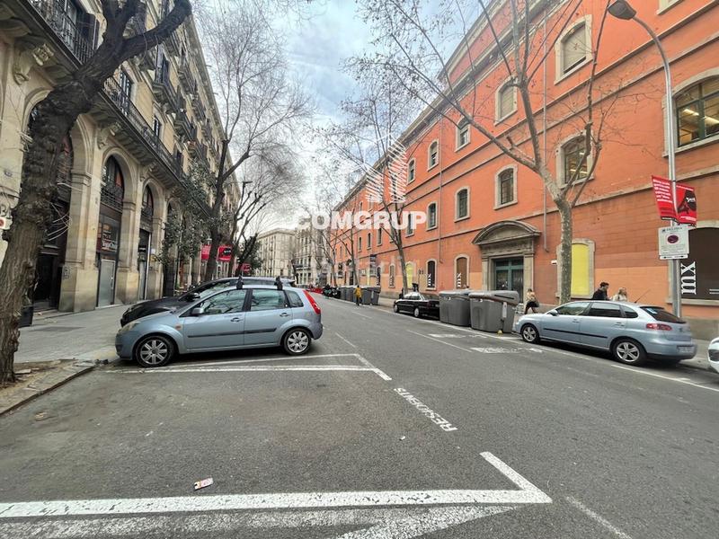 Foto 6e39710c-c9ae-4959-a8ba-ac16f32292a8. Rent business premise in St. Pere - Sta. Caterina - El Born Barcelona