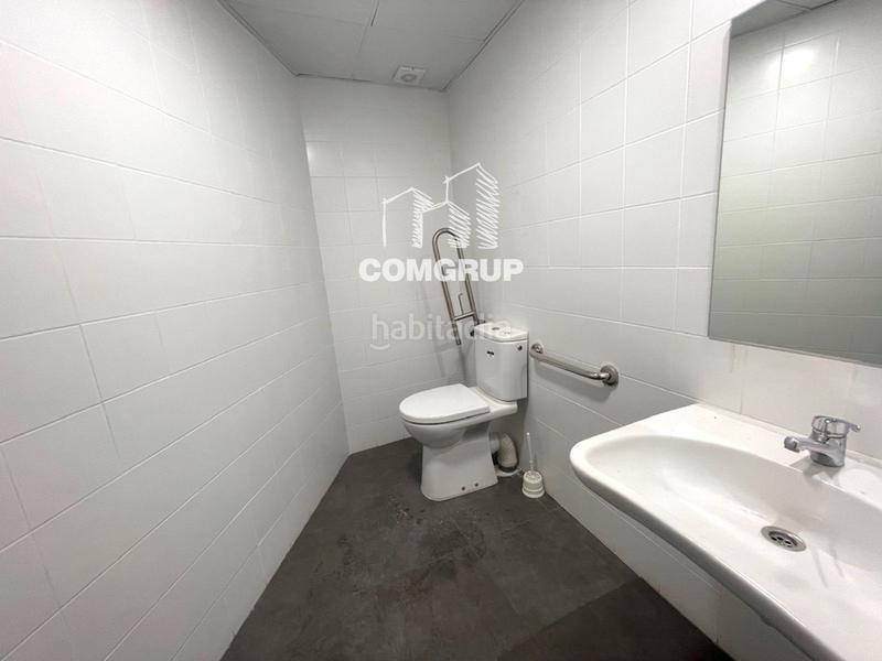 Foto 3d28ac48-5534-4933-a24d-9b4e7f8ef7e4. Local comercial a Carmel Barcelona