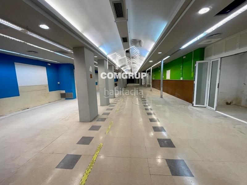 Foto d4629250-a5ad-4a0b-bad6-77191f4e1468. Local comercial a Carmel Barcelona
