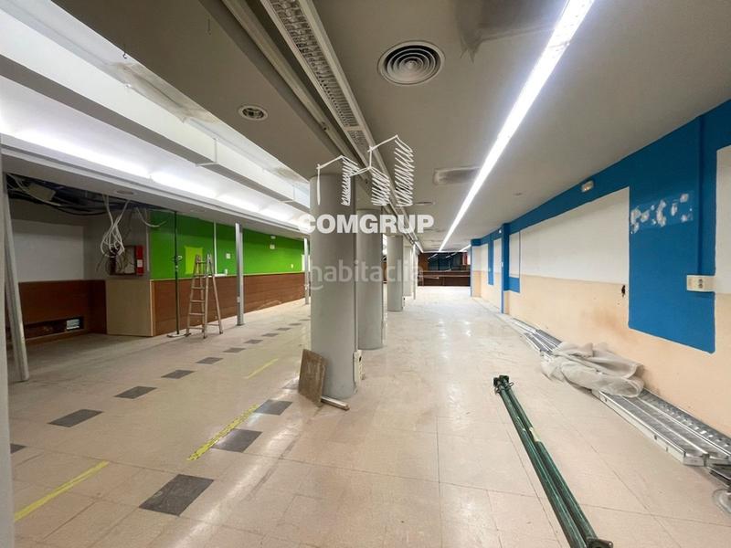 Foto eda2a188-09a9-436e-8e47-62bbe9d3f31e. Local comercial a Carmel Barcelona