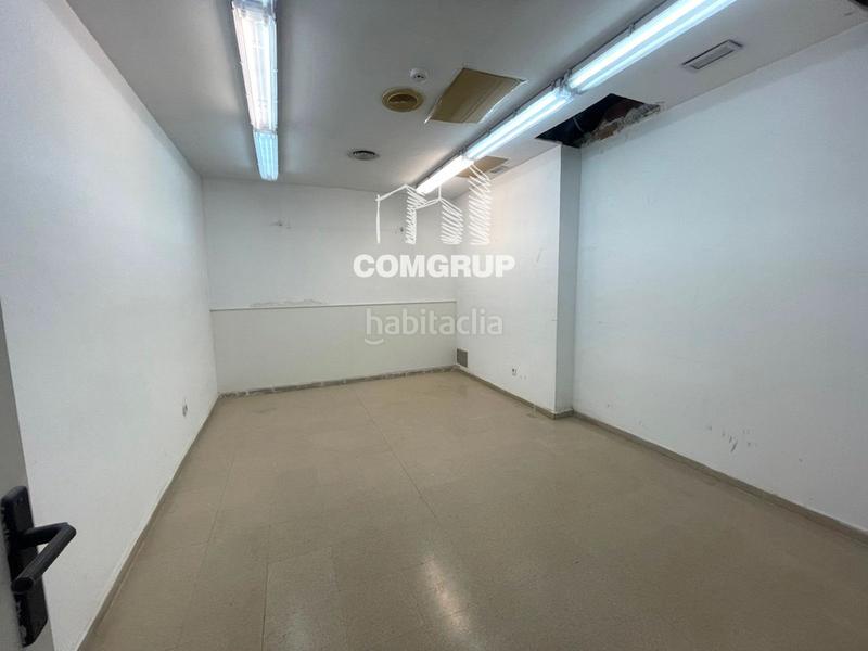 Foto f61ffb2b-1d3e-49dd-a6ef-e3a30ca795ab. Local comercial a Carmel Barcelona