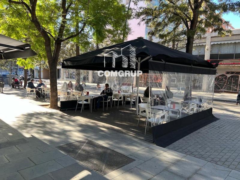 Foto c57bef45-4be5-49f3-b17f-f00952fb3607. Pas-de-porte local commercial dans Barri de les Corts Barcelona