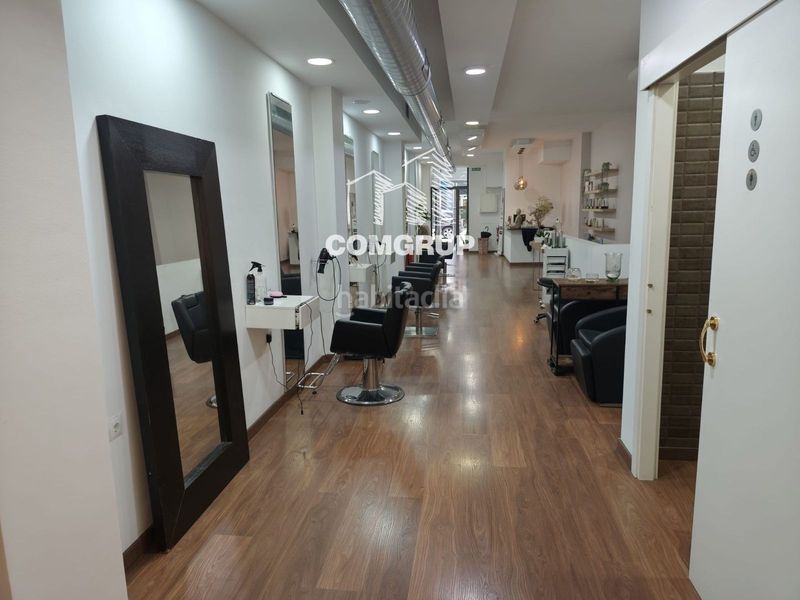 Foto b4ddc4bd-6ea0-4510-98c3-bba7b1ad7707. Traspàs local comercial a Sant miquel Granollers
