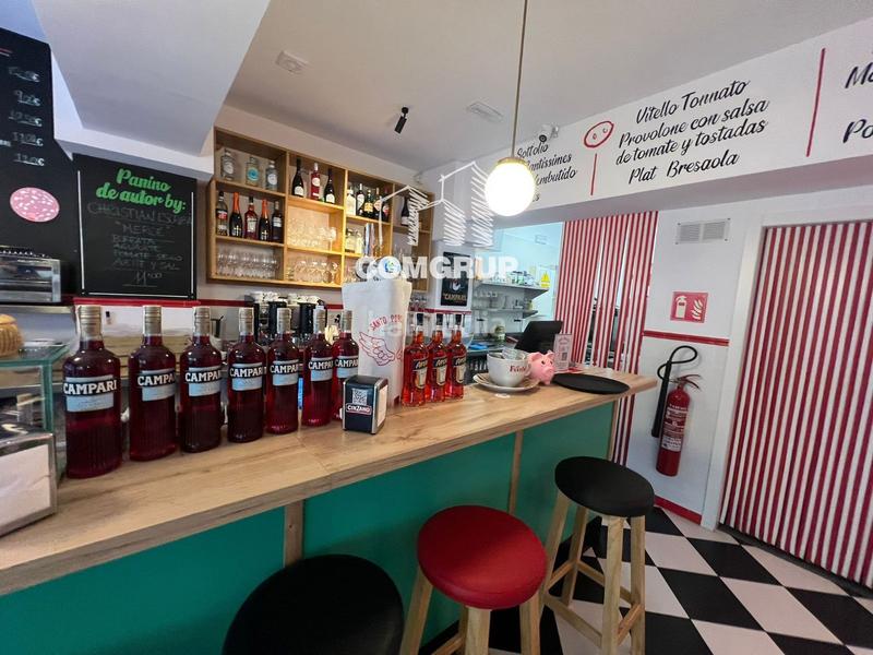 Foto b5deee94-8449-452f-bdc0-2d52d36a4472. Transfer business premise in L´Antiga Esquerra de l´Eixample Barcelona