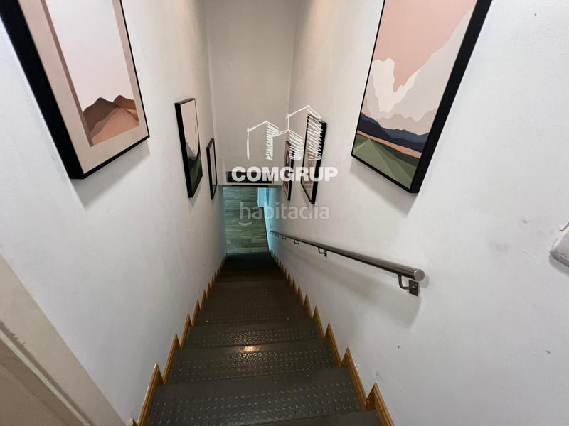 Foto 8173c95e-b572-4acd-8db3-c914bb951130. Local comercial venta despacho de pan en leixample en Barcelona