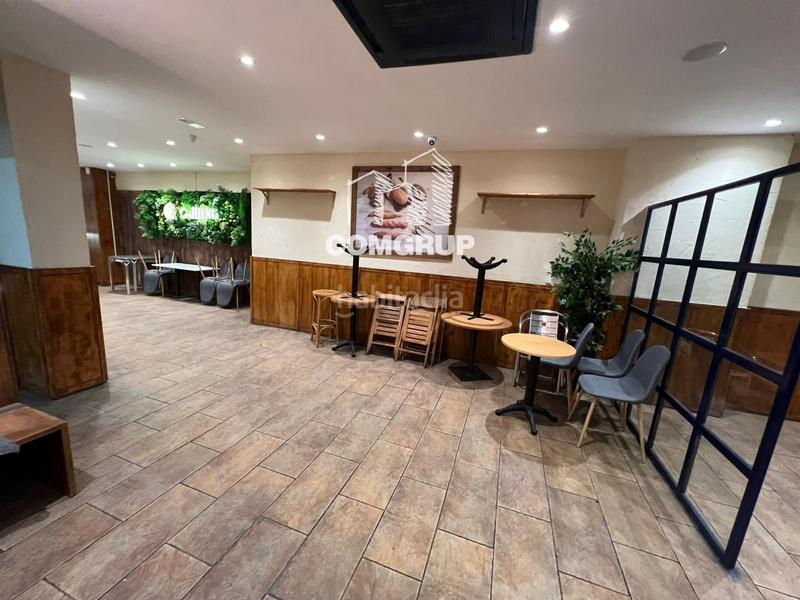 Foto df7fb530-134d-48e6-8961-4efd2e21b2ee. Local comercial venta despacho de pan en leixample en Barcelona