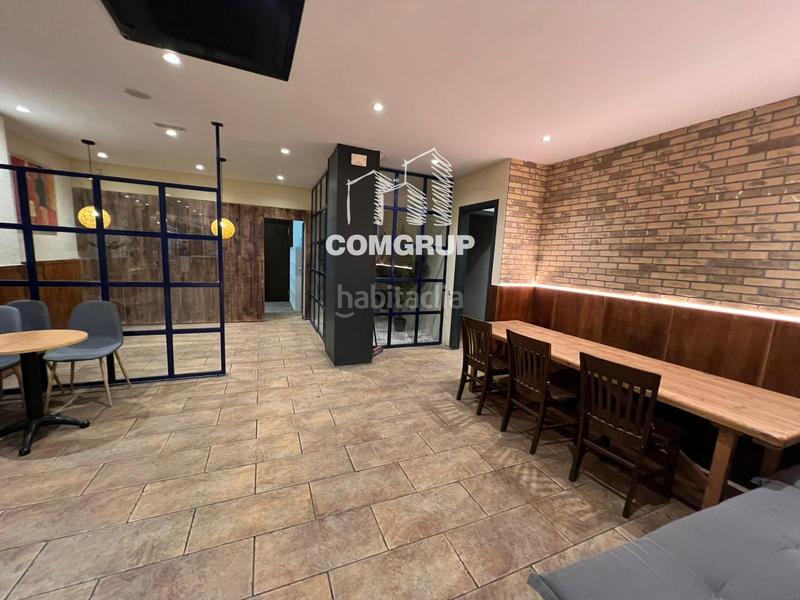 Foto e514acc5-7c9d-4c86-8e18-36a6c79cd3d2. Local comercial venta despacho de pan en leixample en Barcelona