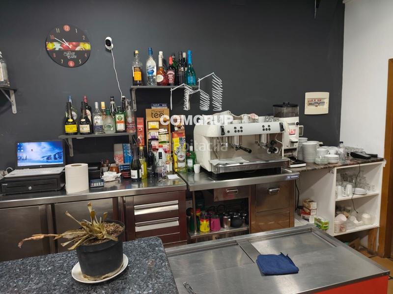 Foto 23da6048-2b45-4c63-9a3c-6717b3dde127. Pas-de-porte local commercial dans Font Verda Granollers