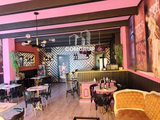 Traspaso Local Comercial en Centre-Nucli Antic. Bar lounge restaurante en traspaso frente al mar  licencia c2 y