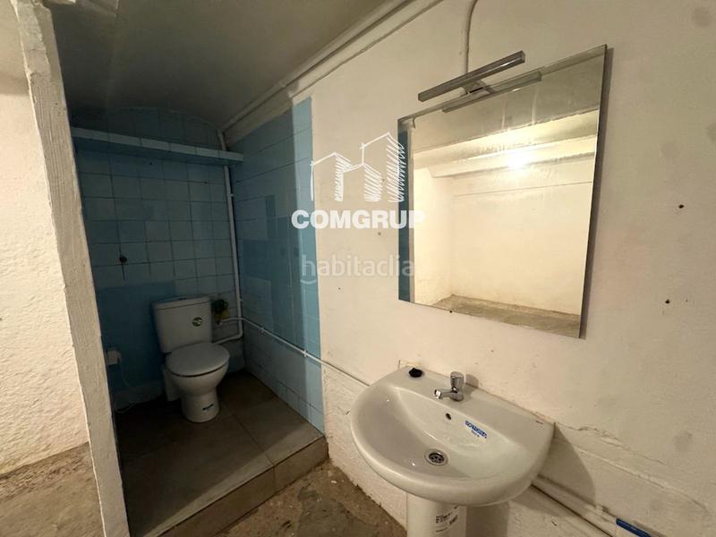 Foto 520050cc-cc3d-4b24-b291-0f8dbc3d84d6. Alquiler local comercial en tajo 69 local en alquiler en la c tajo, 69, tda 2 en Barcelona