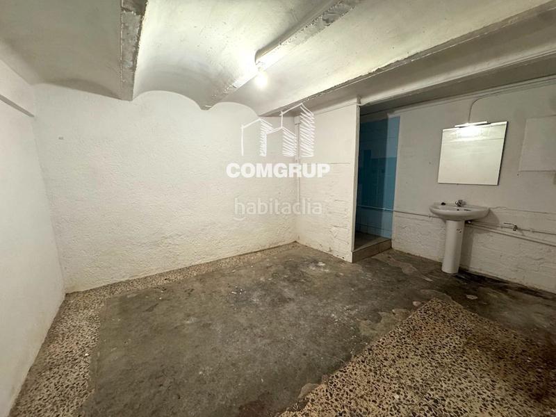 Foto c4178eb1-8722-460e-beda-d1eee1079756. Rent business premise in tajo 69 in Horta Barcelona