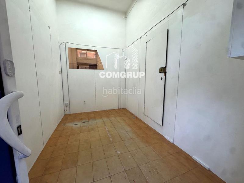 Foto e8f3fc24-8029-481f-8ddc-52ad95269c04. Rent business premise in tajo 69 in Horta Barcelona
