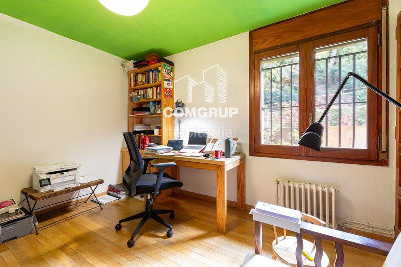 Foto 4a46e71f-ac96-42b1-a8e3-8cb516eca3d1. Xalet amb calefacció aparcament piscina a Vallvidrera - Tibidabo - Les Planes Barcelona