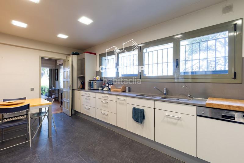 Foto 8deeca82-c374-491b-8658-9a47e114b64f. Xalet amb calefacció aparcament piscina a Vallvidrera - Tibidabo - Les Planes Barcelona