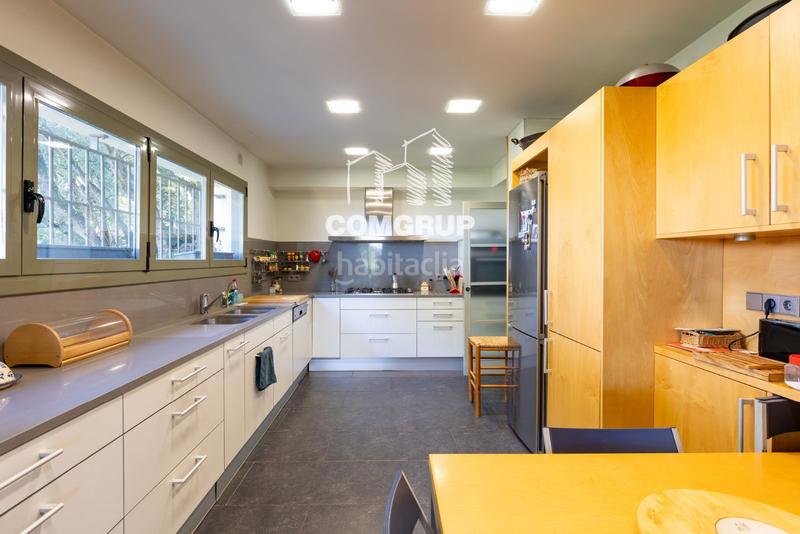 Foto 90d56cfc-19da-49e6-a5be-8ba31c656287. Xalet amb calefacció aparcament piscina a Vallvidrera - Tibidabo - Les Planes Barcelona