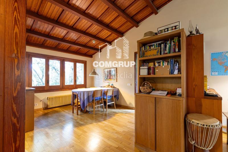 Foto 90eee2ea-a398-4989-bf31-9e9200b81c23. Xalet amb calefacció aparcament piscina a Vallvidrera - Tibidabo - Les Planes Barcelona