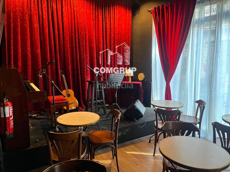 Foto b431c307-d0b9-4403-99fc-63a35feb1901. Pas-de-porte local commercial dans Sants Barcelona