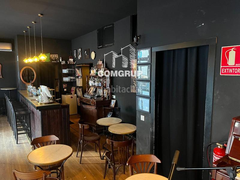 Foto f1284549-5351-4067-b50a-c1b3eac24e10. Pas-de-porte local commercial dans Sants Barcelona