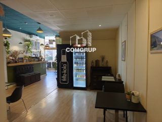 Traspàs Local Comercial a Montgat. Traspaso bar con encanto en plaza montgat