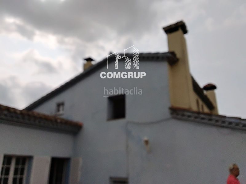 Foto 945cef01-6409-470f-a5e3-f53311254055. Affitto edificio in Can Clos-Pinetons Ripollet