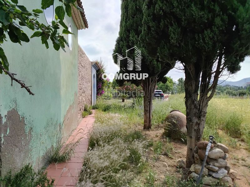 Foto dc533335-f98e-4792-af8a-35f21e8f4759. Affitto edificio in Can Clos-Pinetons Ripollet