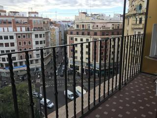 Pis a Calle de guillem de castro 34. Piso con garaje y vistas panorámicas