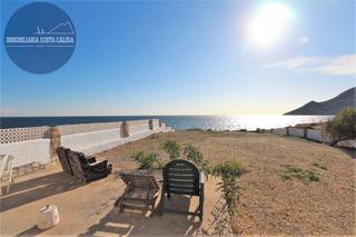 Maison à Camino del sombrerico 29. Referencia 2581. exclusiva casa independiente en primera línea.