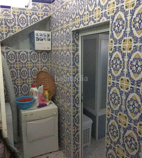 Foto f53e0518-0469-4bdf-824e-ec891444f056. Casa adossada a Casco Antiguo Águilas