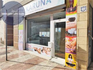 Local commercial à Calle lugo 22. Referencia 2617. local comercial en roquetas de mar.