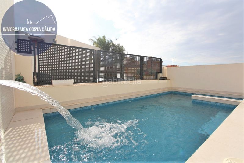 Foto ad0a663e-808e-4f49-bf17-5407ae72be90. Casa aparellada a calle h 12 a El Hornillo Águilas